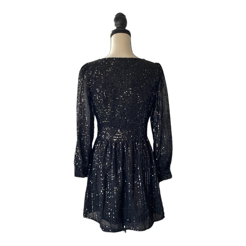 ♥️Michael Kors♥️Black long sleeves sequence, mini cocktail dress size (S/P) - Picture 4 of 13